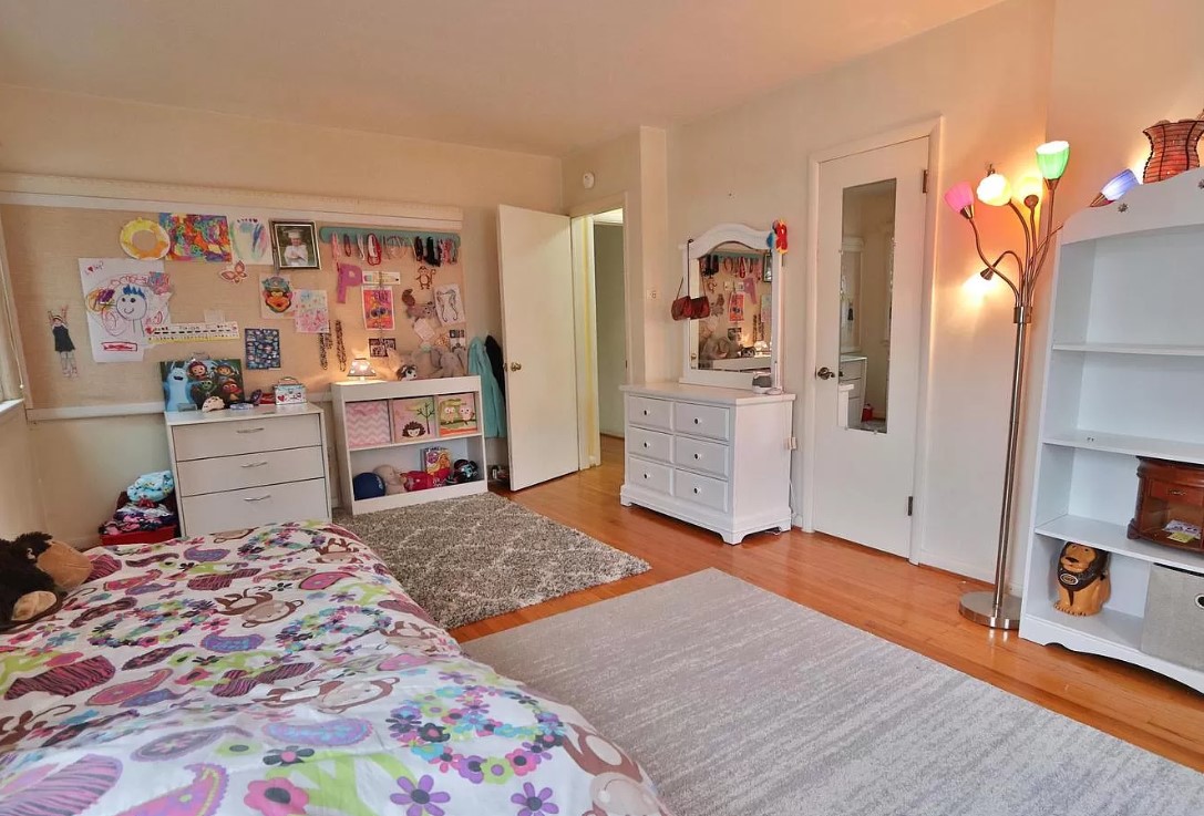 Rental House with pool for Rowan University Students image